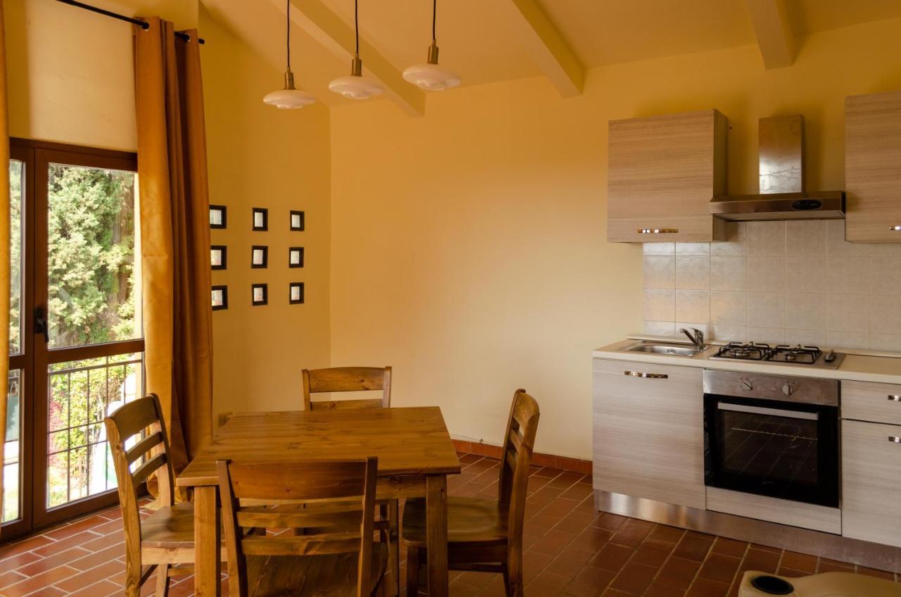 מונטופולי אין ואל ד'ארנו Montevecchio Apartments מראה חיצוני תמונה