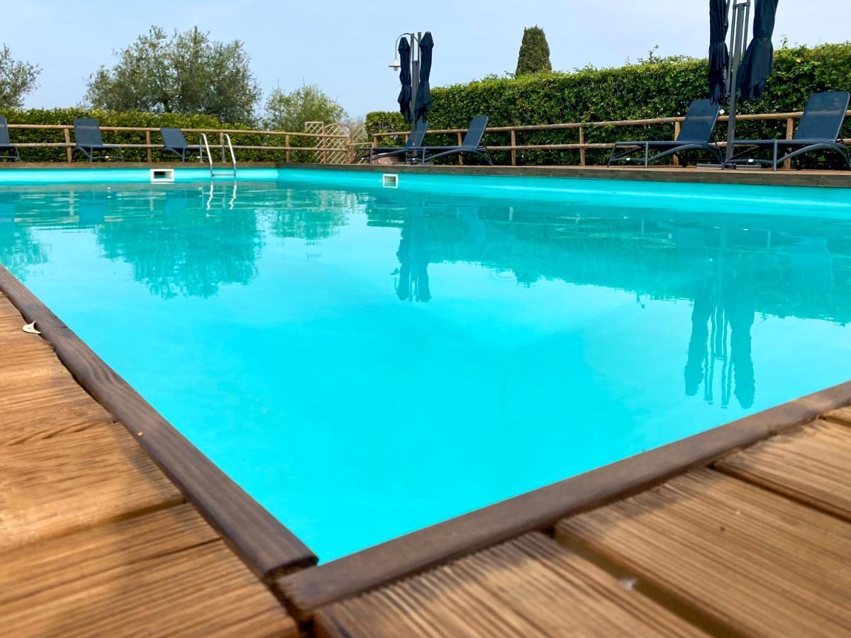 מונטופולי אין ואל ד'ארנו Montevecchio Apartments מראה חיצוני תמונה