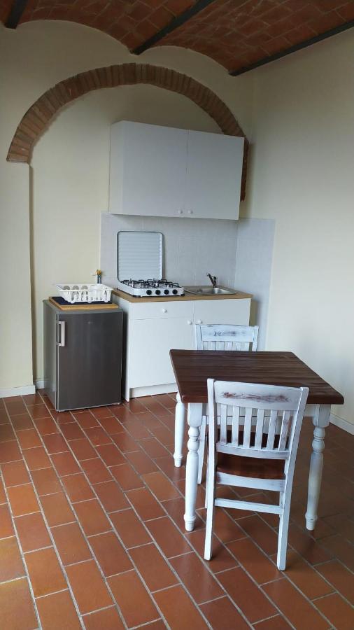 מונטופולי אין ואל ד'ארנו Montevecchio Apartments מראה חיצוני תמונה
